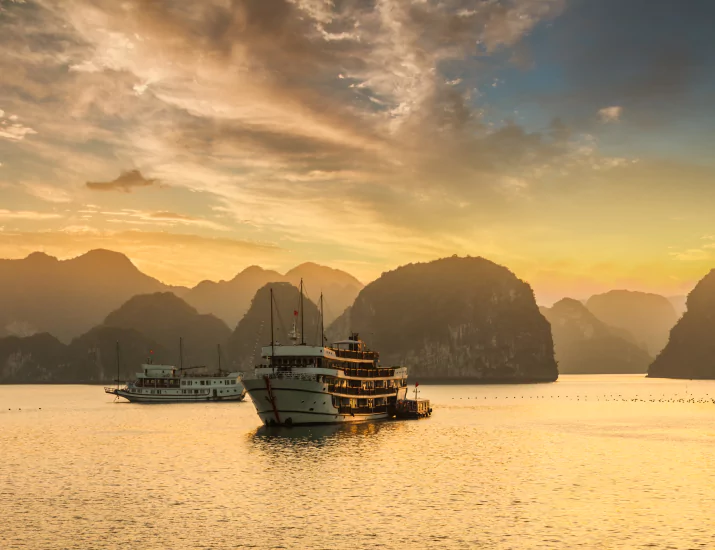 Sunset over the island of Halong Bay
