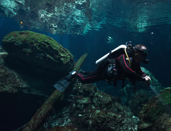 Technical diving in a cenote in Mexico